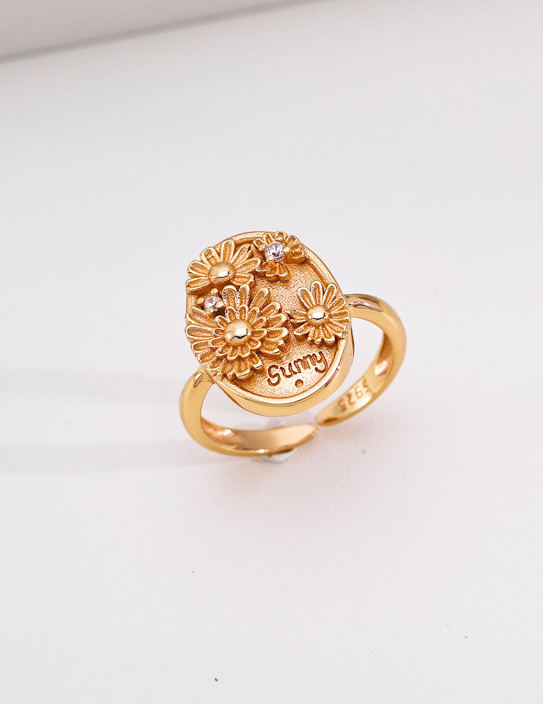 French Vintage Daisy S925 Ring - Vintage Gold