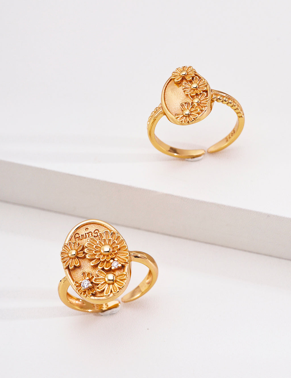 French Vintage Daisy S925 Ring - Front View