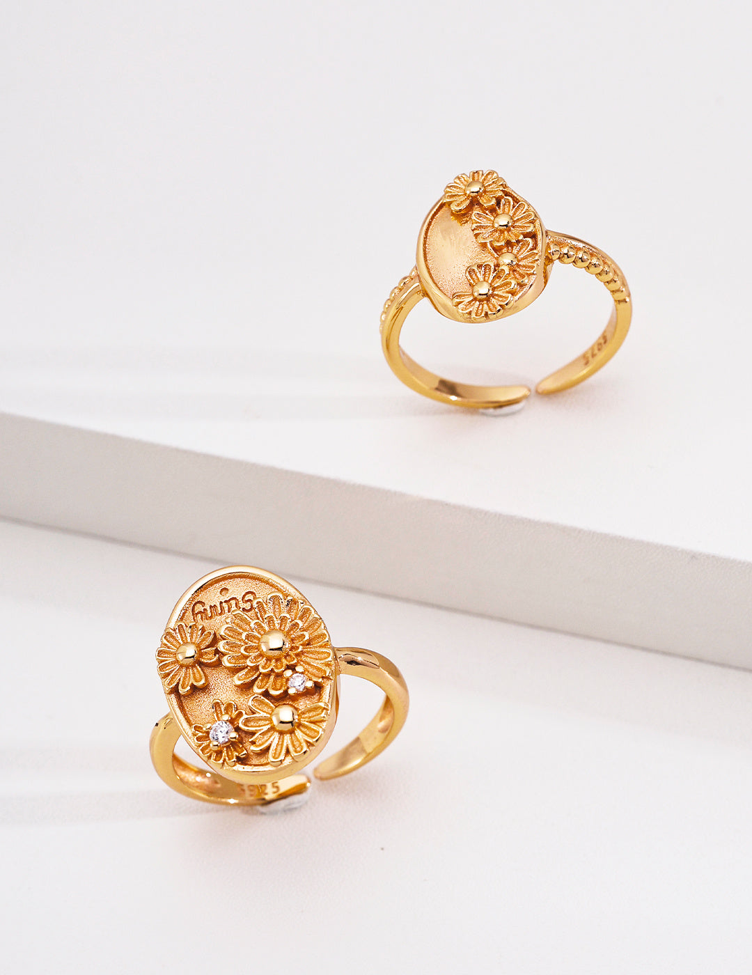 French Vintage Daisy S925 Ring - Front View