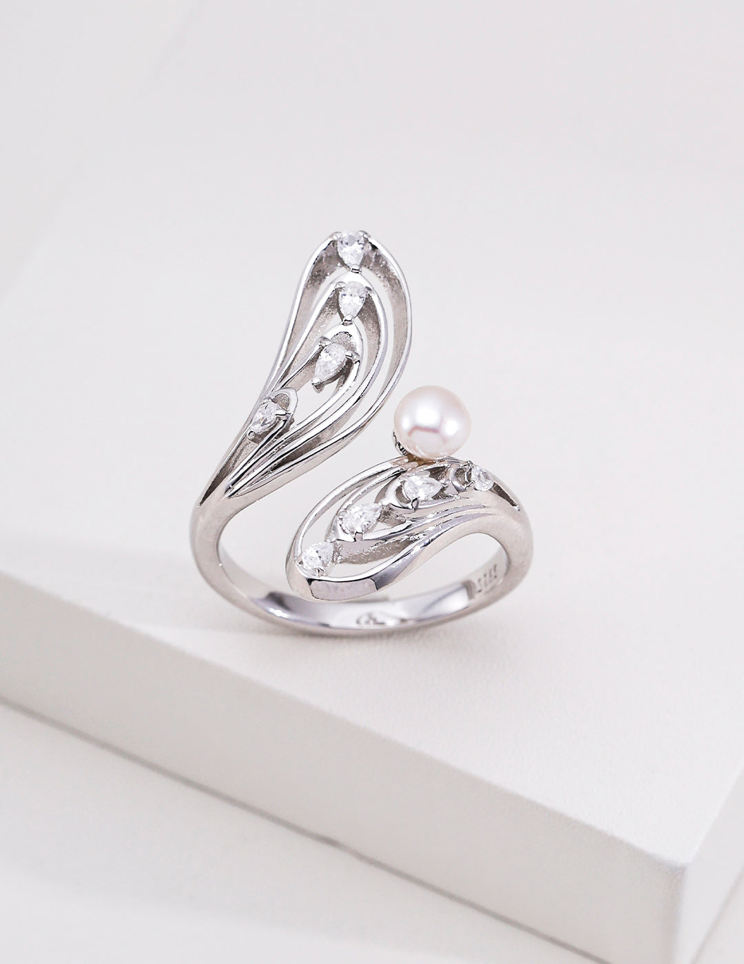 French Pearl Butterfly Wing S925 Ring - Silver Platinum