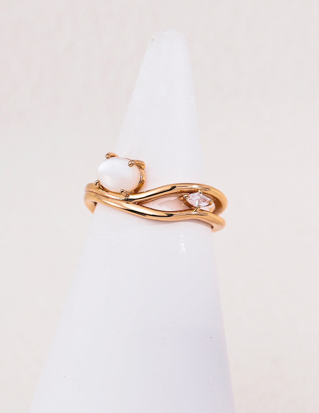 Vintage Wave Natural Gemstone S925 Ring - Mother of Pearl Gold