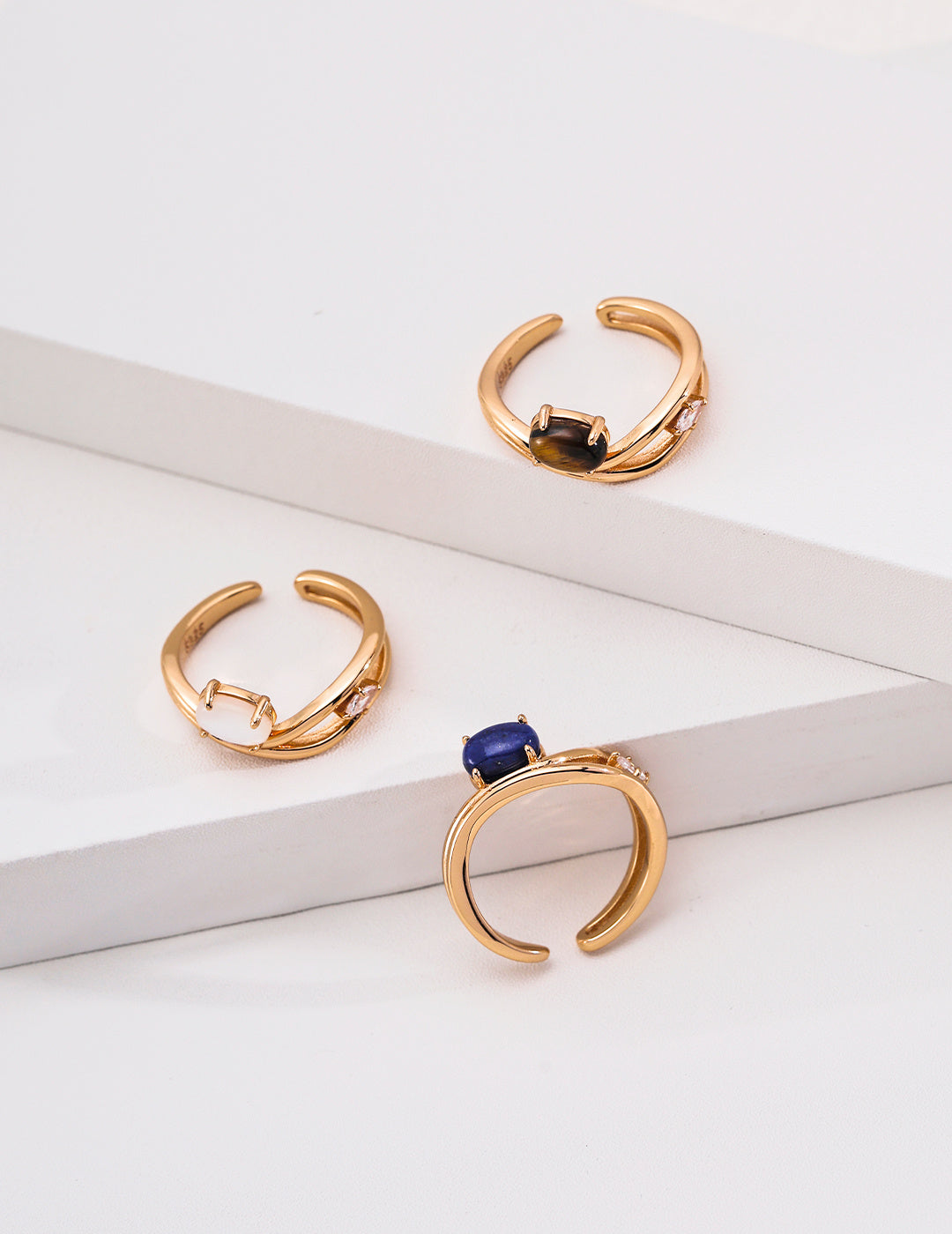 Vintage Wave Natural Gemstone S925 Ring - Gemstone Trio Display
