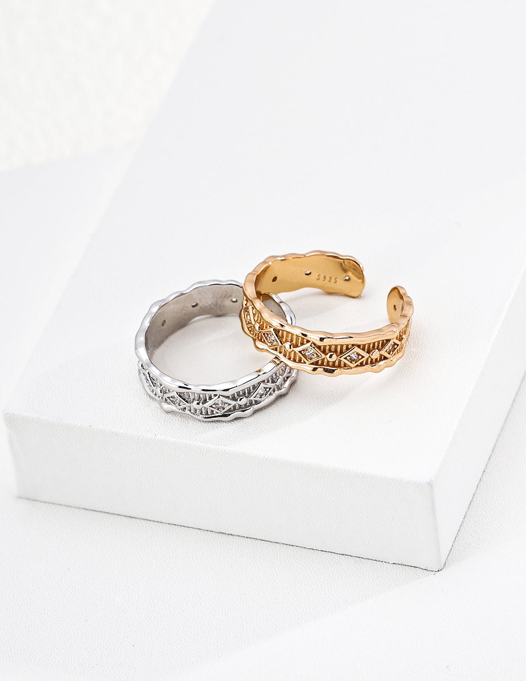 Vintage Fluted Geometric Zirconia S925 Ring - Gold and Silver Pair