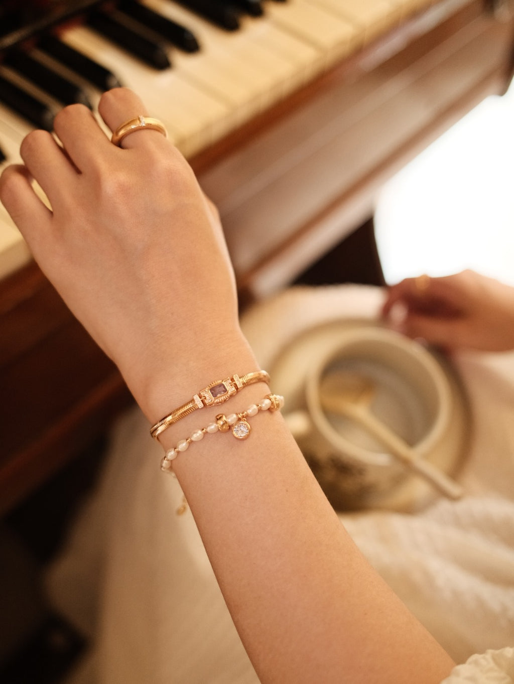 Bezel Solitaire Crystal & Freshwater Pearl S925 Bracelet - Lifestyle Piano