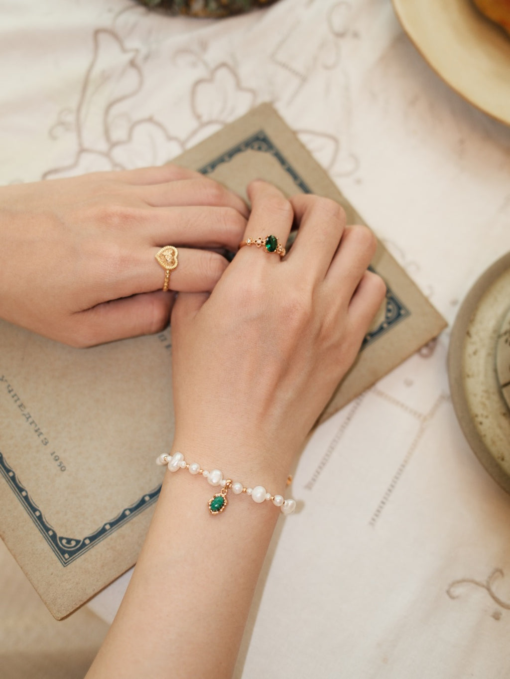 Molten Gold Malachite Pearl S925 Bracelet - Antique Book Lifestyle