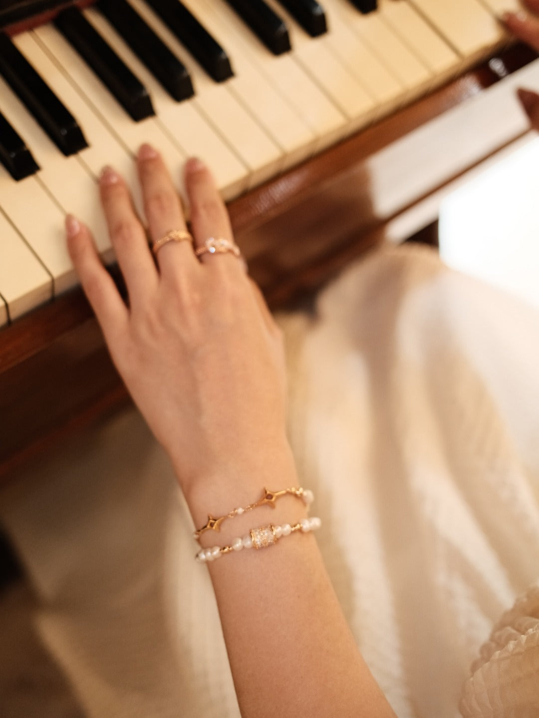 Spinning Fortune Barrel Pearl S925 Bracelet - Piano Lifestyle