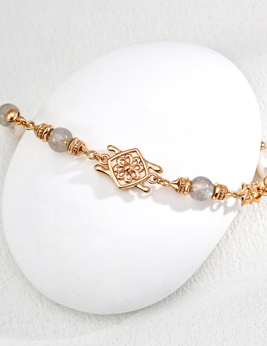 Mystic Grey Moonstone & Pearl S925 Bracelet - Macro Close Up