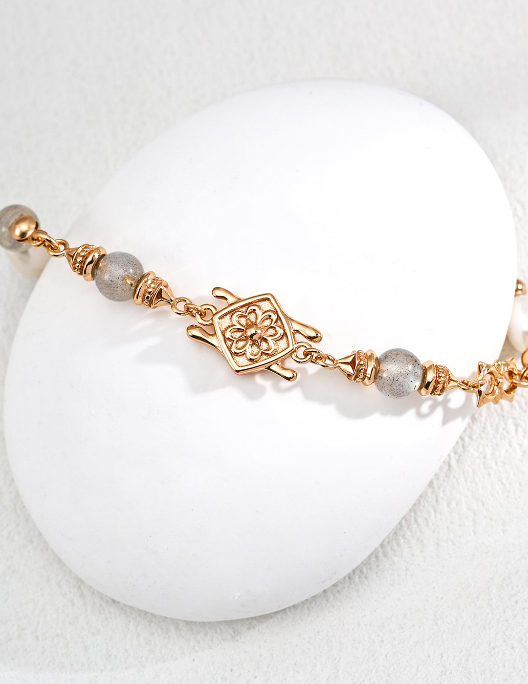 Mystic Grey Moonstone & Pearl S925 Bracelet - Macro Close Up