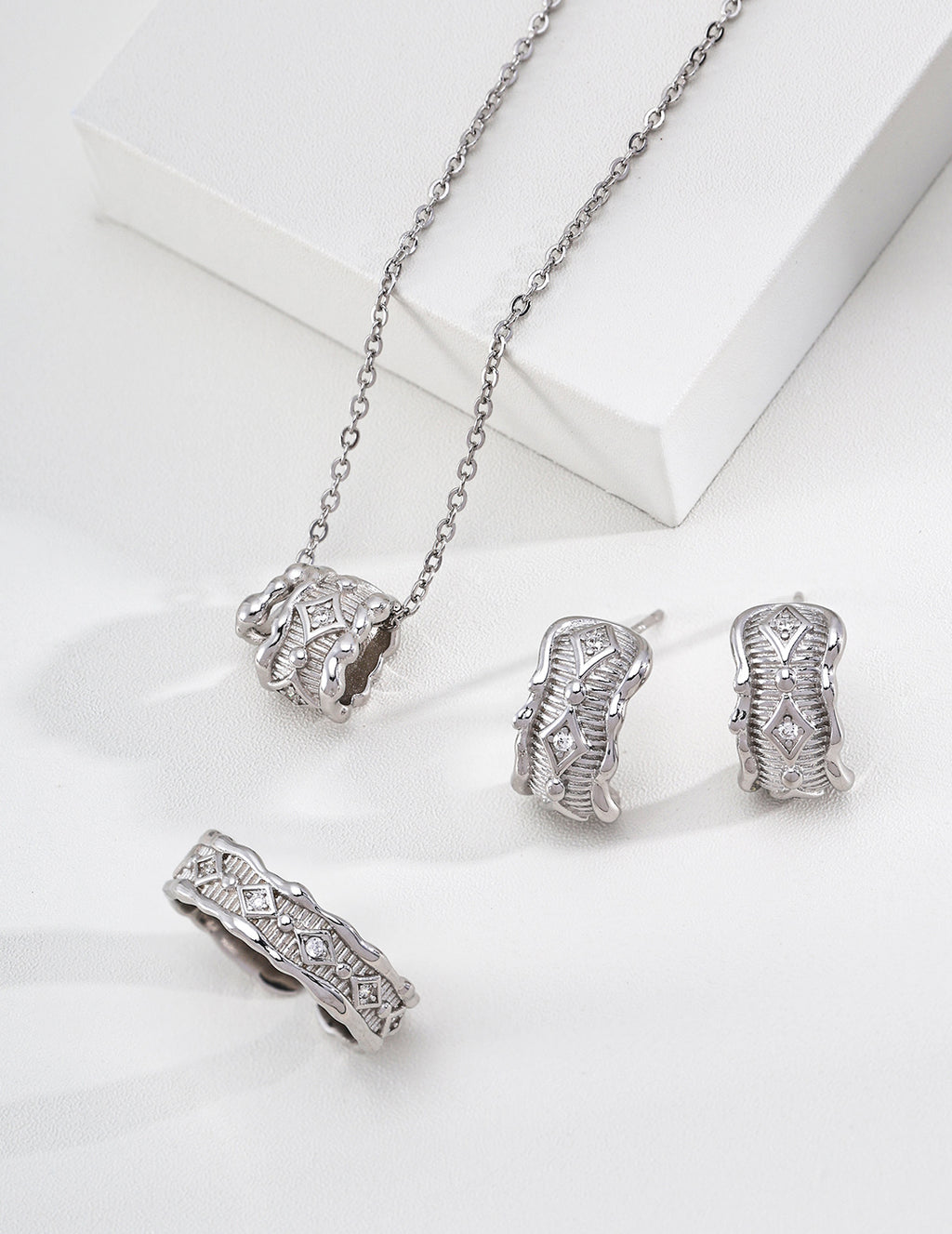 Vintage Fluted Barrel Star S925 Necklace - Silver Suite