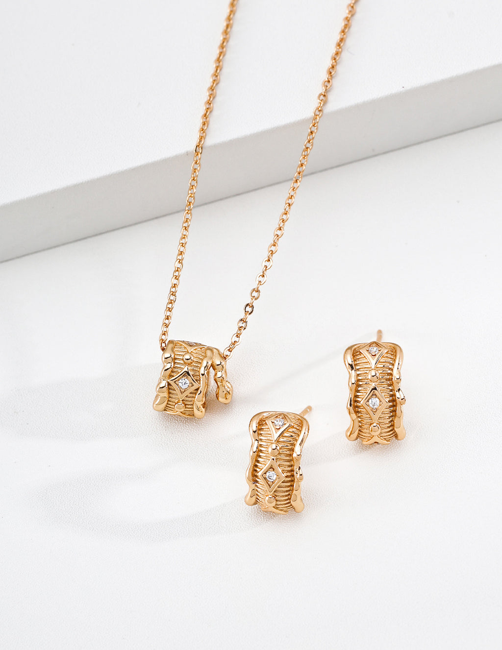 Vintage Fluted Barrel Star S925 Necklace - Gold Jewelry Set