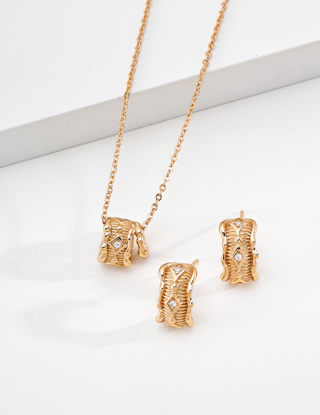 Vintage Fluted Barrel Star S925 Necklace - Gold Jewelry Set