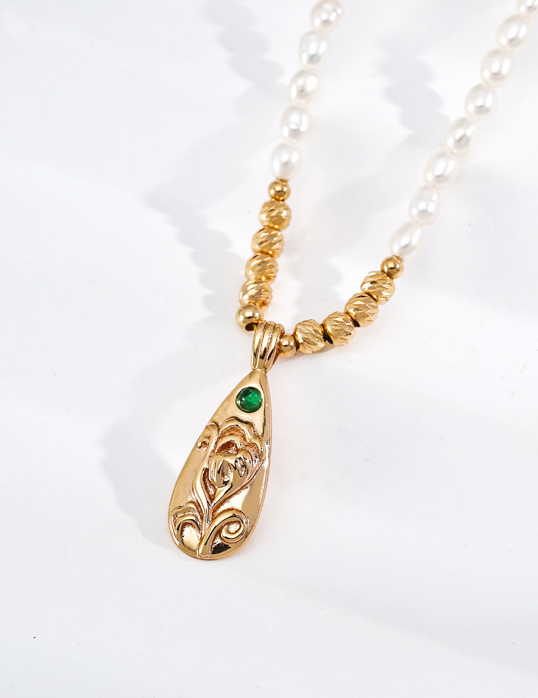Engraved Rose Teardrop Pearl S925 Necklace - Rose Plaque Detail