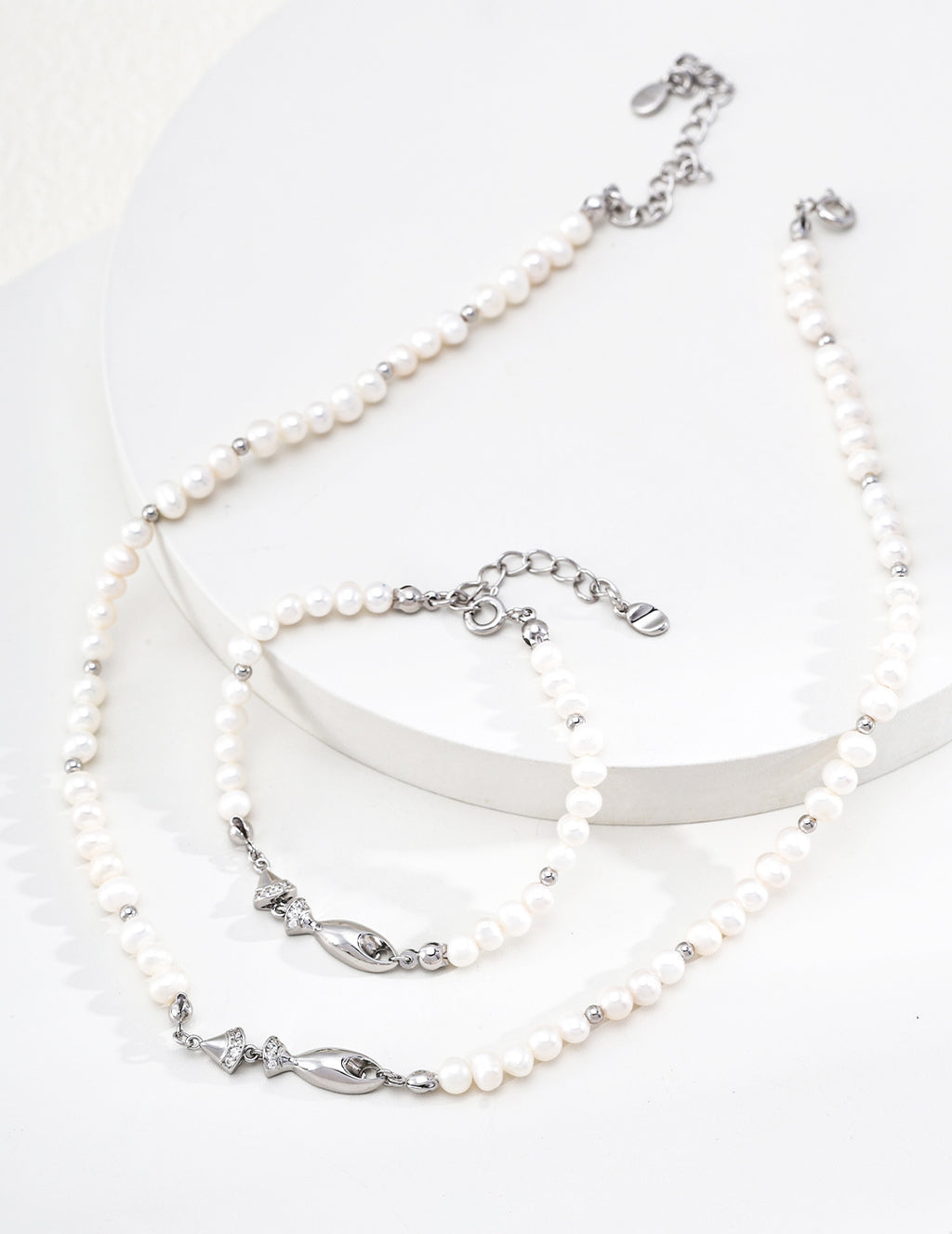 Sculptural Leaping Fish Pearl S925 Necklace - Silver Suite