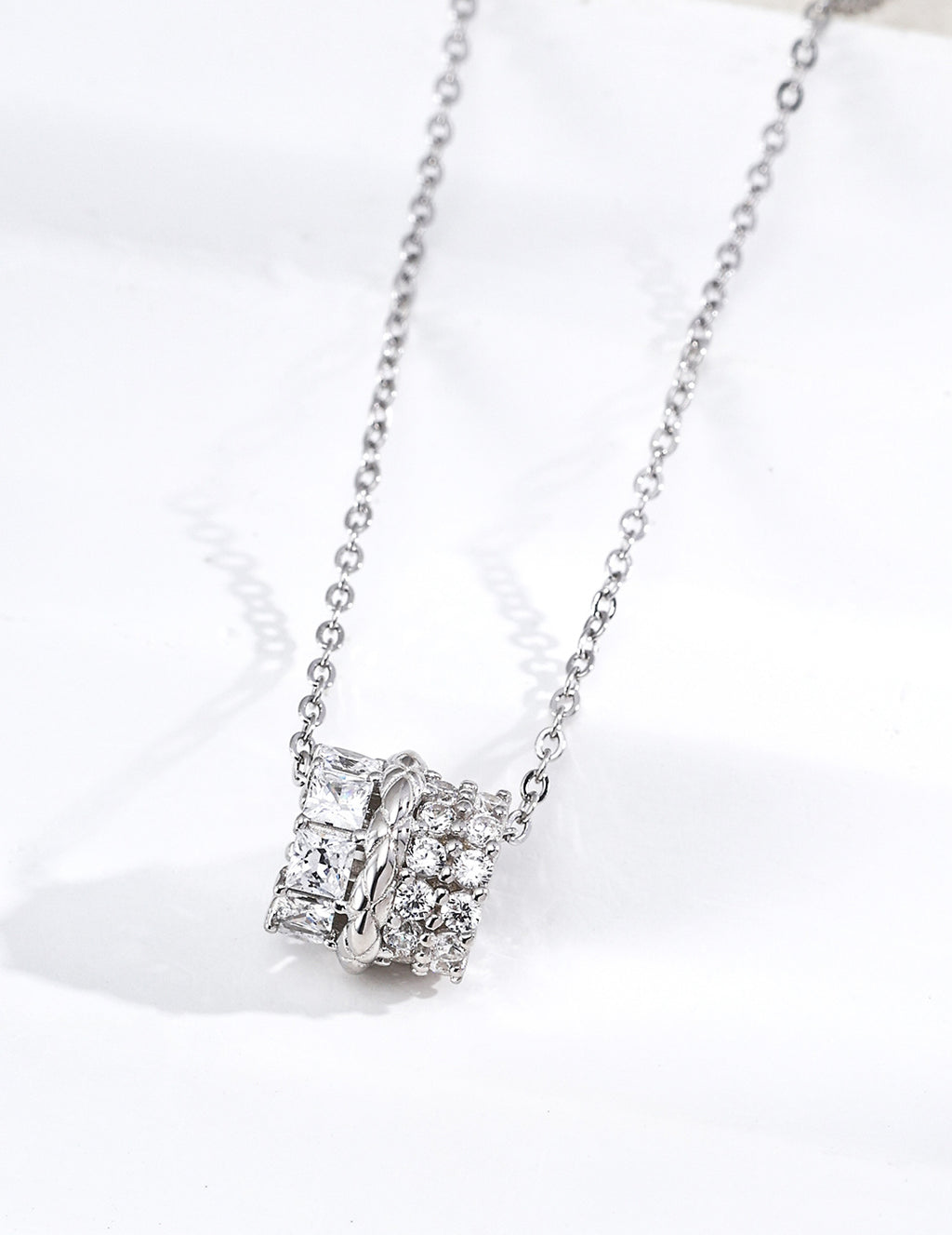 "Infinite Mobius" Sculptural Ribbon Loop S925 Necklace