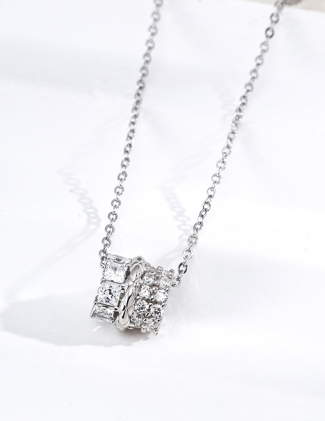 "Infinite Mobius" Sculptural Ribbon Loop S925 Necklace