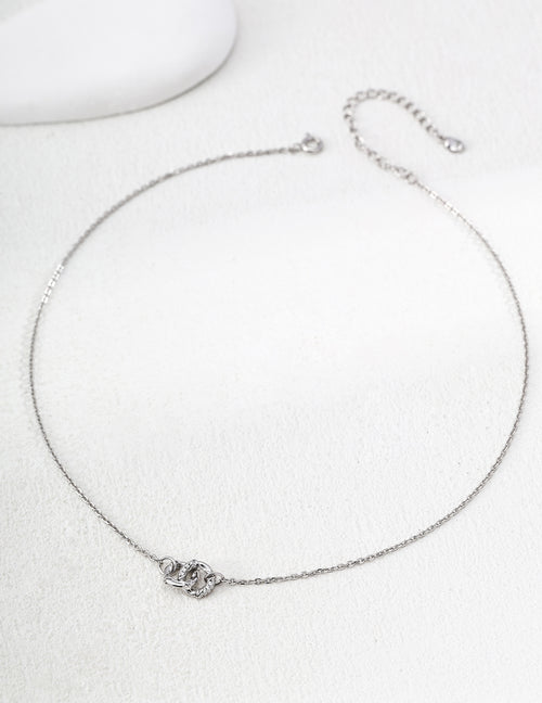"Entwined Dream" Interlocking Circles Necklace - Silver
