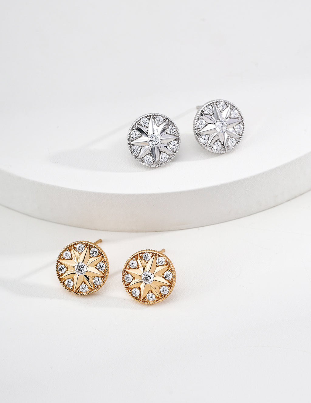 "North Star Compass" Medallion Necklace - Stud Earrings Pair