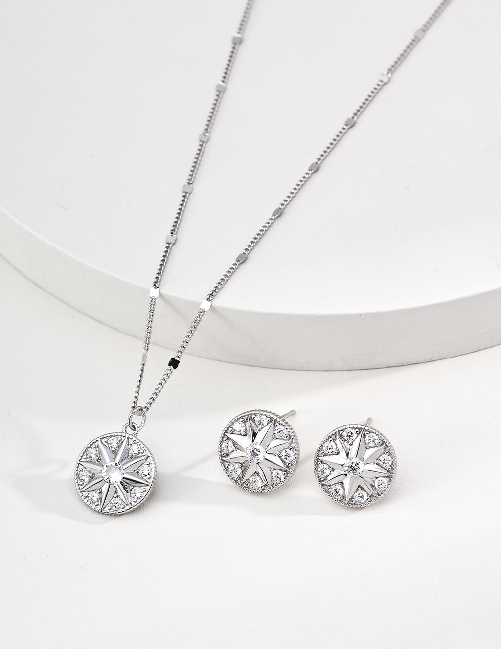 "North Star Compass" Medallion Necklace - Silver Jewelry Set