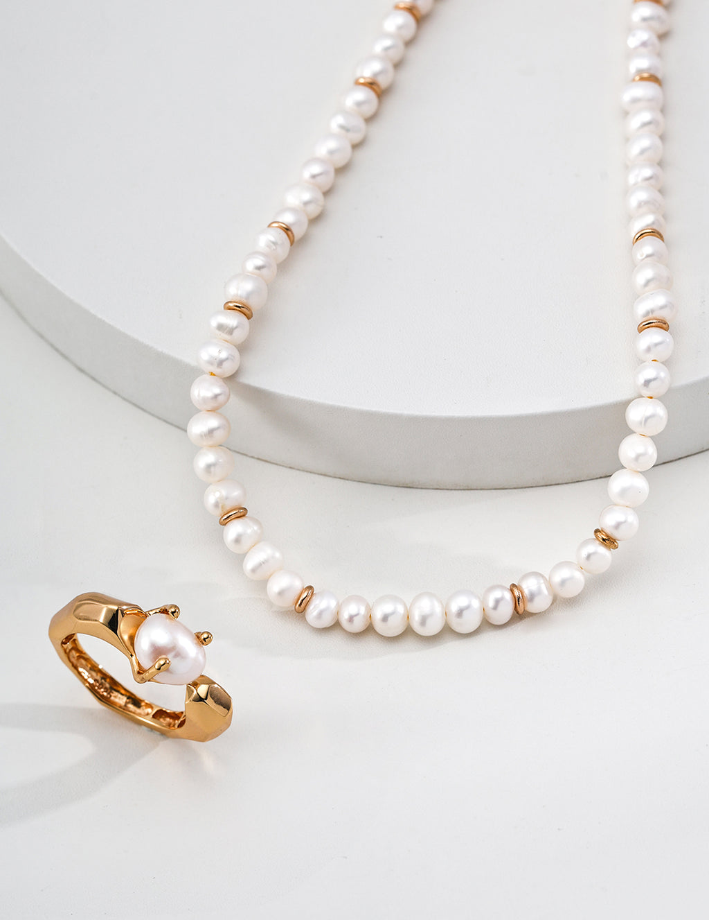 Minimalist Gold Rondelle Pearl Necklace - With Pearl Ring