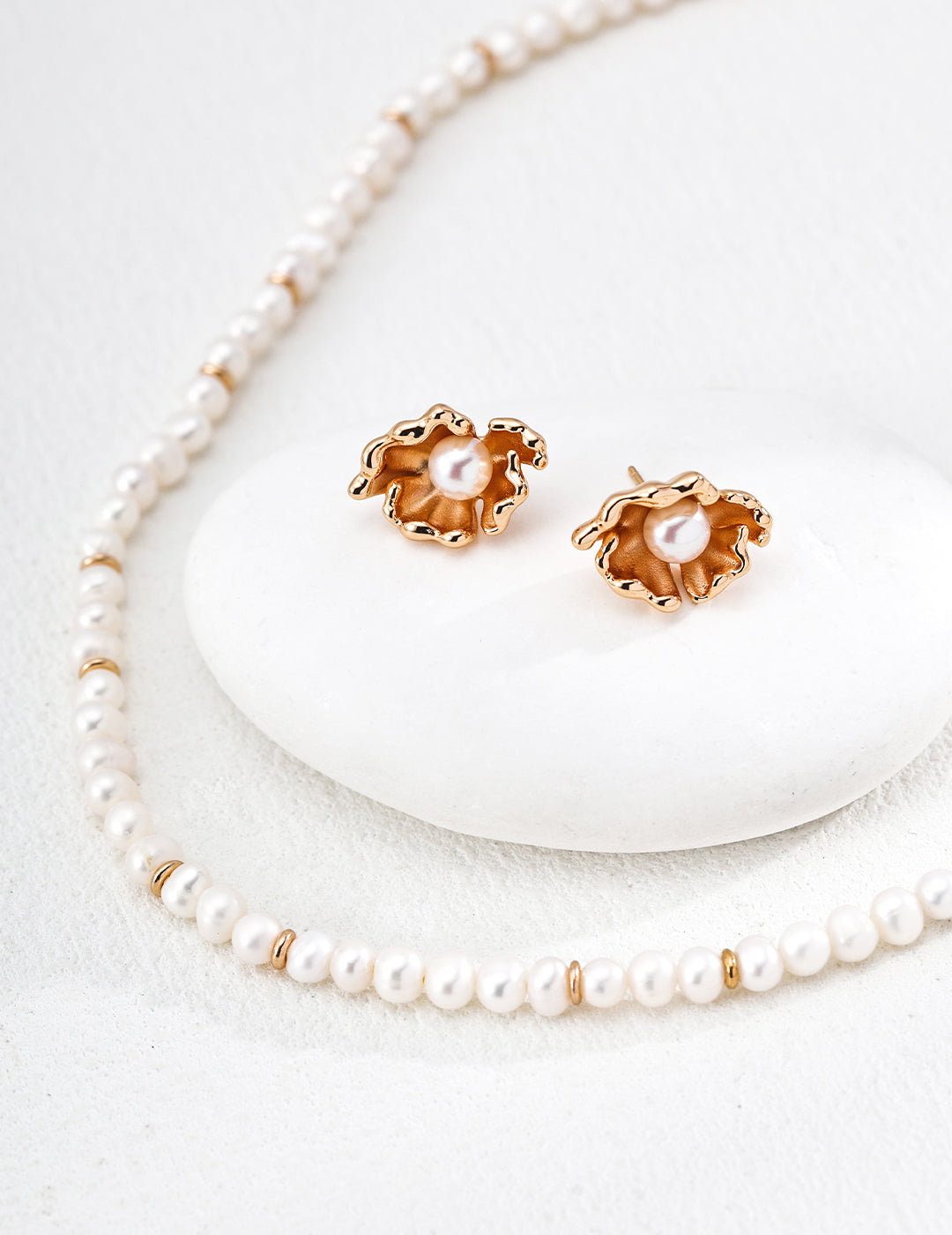 Minimalist Gold Rondelle Pearl Necklace - With Flower Earrings