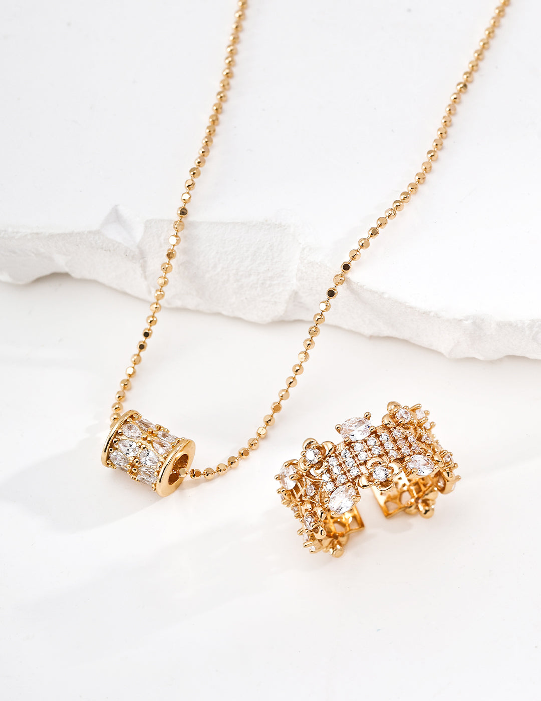 "Crystal Lantern" Marquise Zirconia Barrel Necklace - With Ring