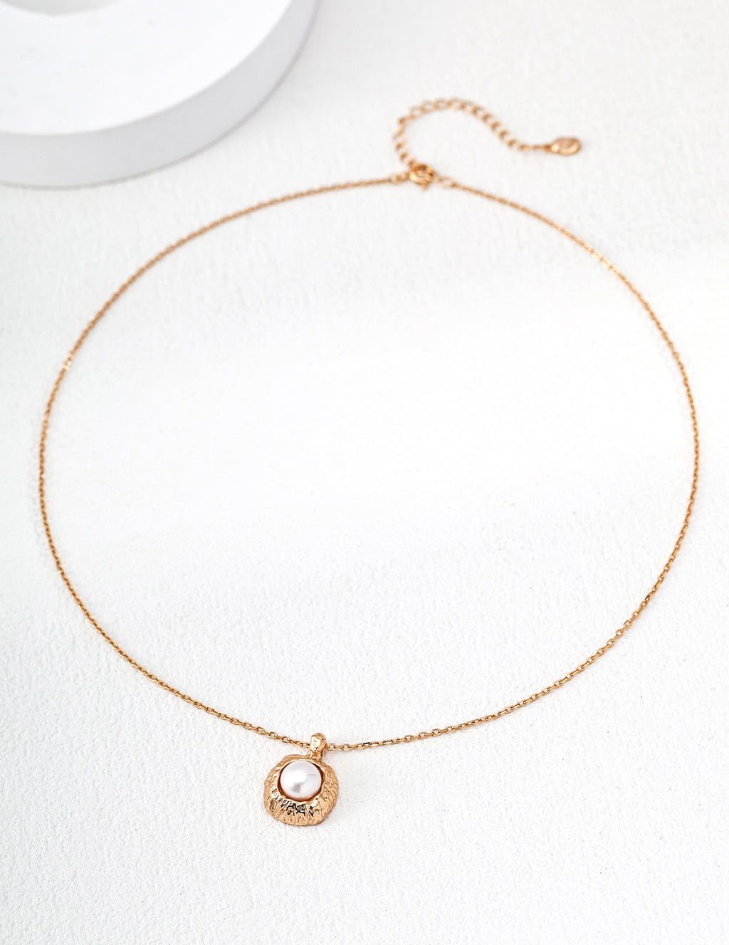 "Chiseled Rock" Pearl Medallion Necklace - Gold