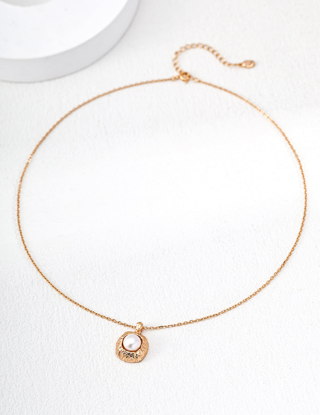 "Chiseled Rock" Pearl Medallion Necklace - Gold