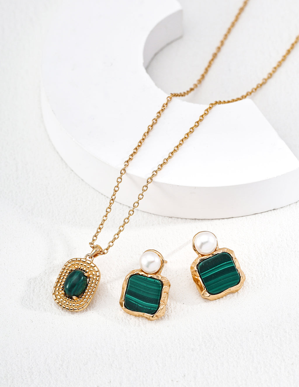 "Woven Rattan" Malachite Necklace - Jewelry Set