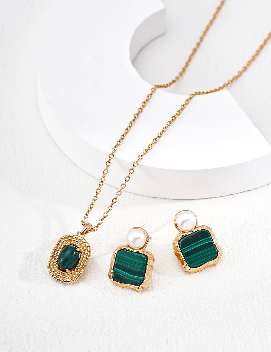 "Woven Rattan" Malachite Necklace - Jewelry Set