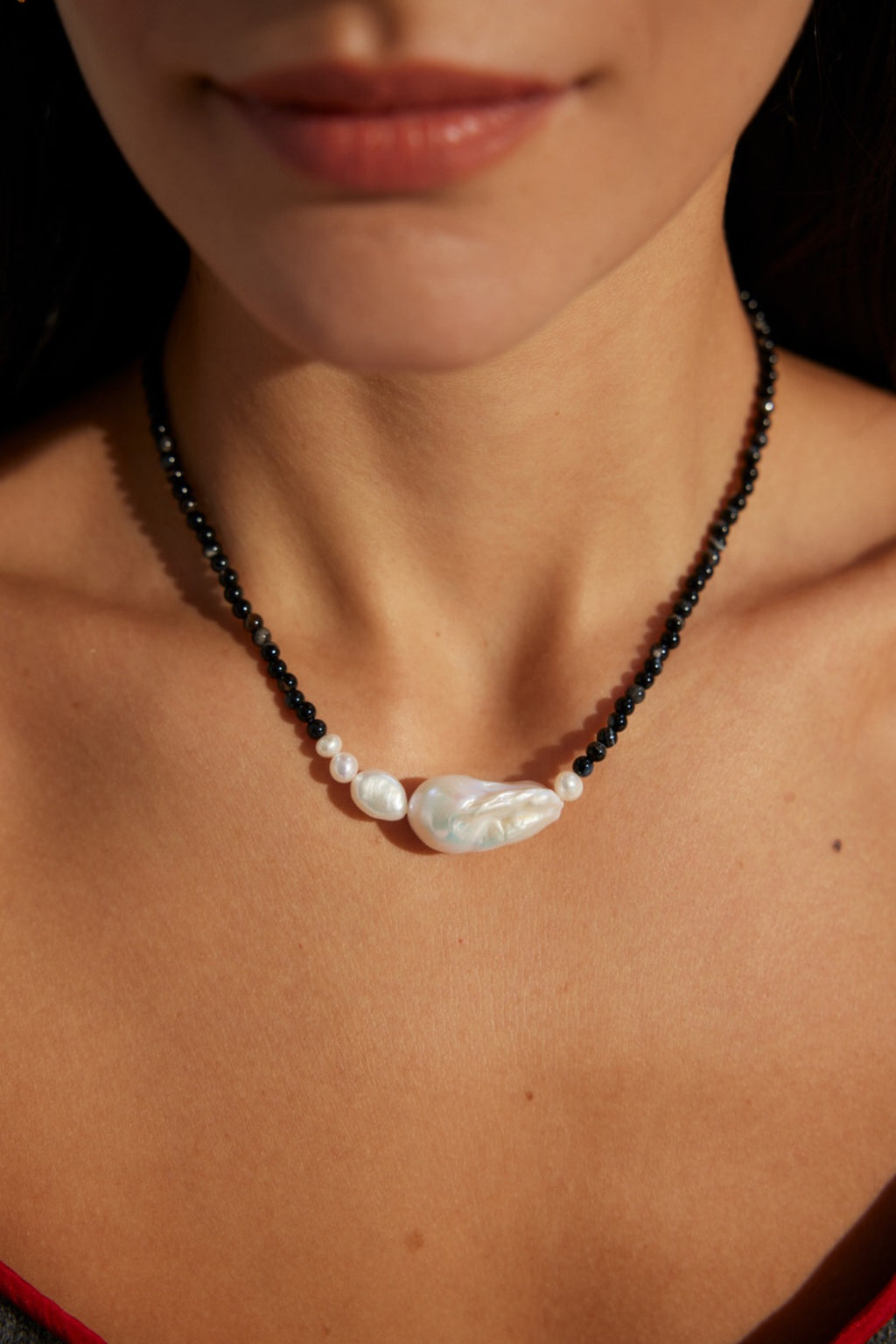 Asymmetric Baroque Pearl & Black Agate Choker - Model Close Up