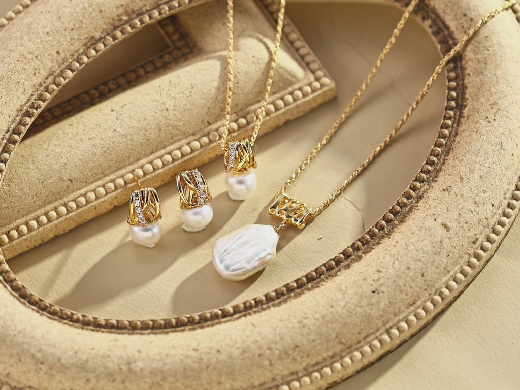 Square Baroque Pearl Sculptural Molten Pendant Necklace